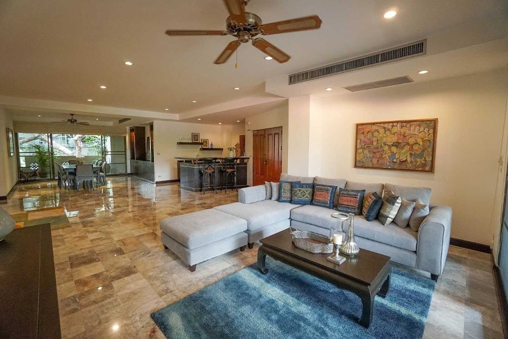 For RentCondoSukhumvit, Asoke, Thonglor : Condo for rent Raintree Village Apartment 320 sq m near BTS Phrom Phong