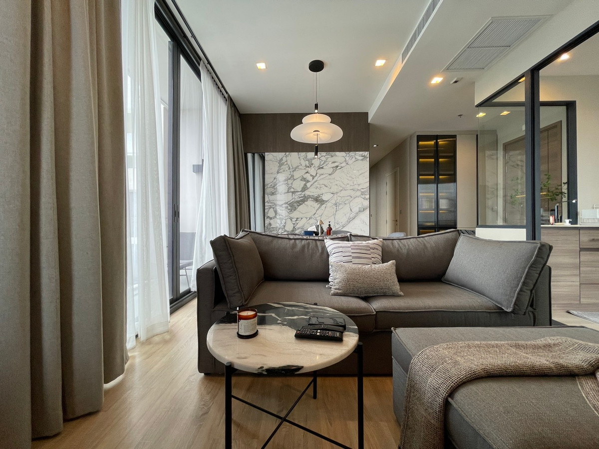 ให้เช่าคอนโดสะพานควาย จตุจักร : 🔥 𝐅𝐨𝐫 𝐑𝐞𝐧𝐭! 𝐑𝐚𝐫𝐞 𝐈𝐭𝐞𝐦! 𝐓𝐡𝐞 𝐋𝐢𝐧𝐞 𝐏𝐡𝐚𝐡𝐨𝐧-𝐏𝐫𝐚𝐝𝐢𝐩𝐚𝐭! 𝟑 ห้องนอน 𝟖𝟖.𝟓𝟓 ตรม ชั้น 𝟒𝟔 เพดานสูง 𝟑.𝟓 เมตร แต่งครบ ชั้นเดียวกับส่วนกลาง🔥 เพียง 𝟔𝟎,𝟎𝟎𝟎 บาท! 