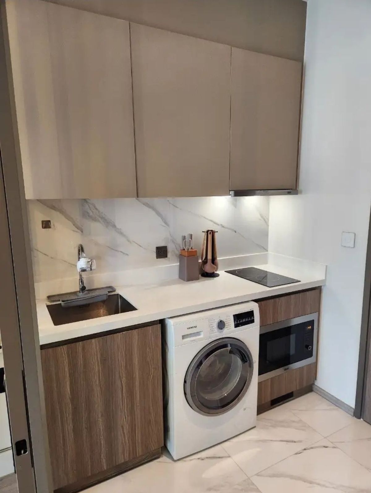 ให้เช่าคอนโดสุขุมวิท อโศก ทองหล่อ : 💥ST-3734💥ว่าง ให้ เช่า ริธึ่ม เอกมัย เอสเตท 👉แอดไลน์ @luxeliving