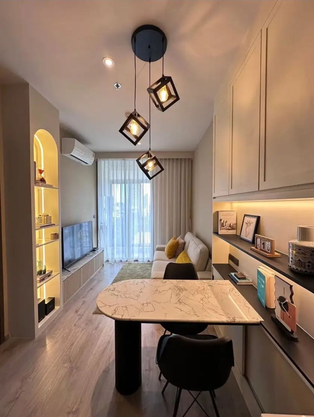 ให้เช่าคอนโดสุขุมวิท อโศก ทองหล่อ : 💥ST-3734💥ว่าง ให้ เช่า ริธึ่ม เอกมัย เอสเตท 👉แอดไลน์ @luxeliving