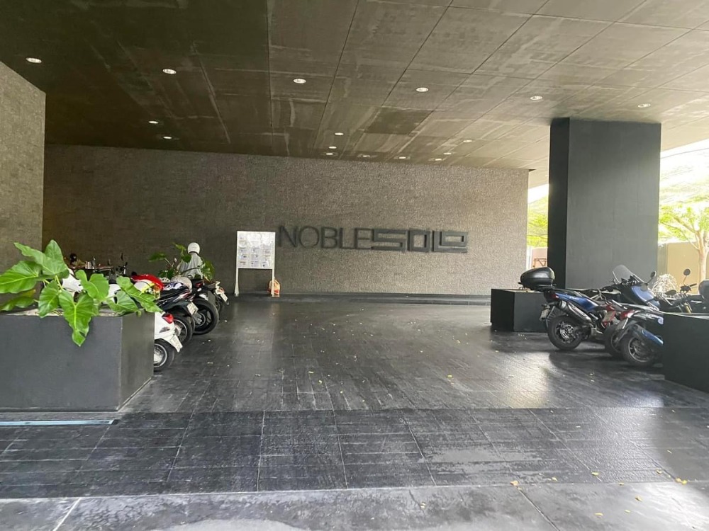 For RentCondoSukhumvit, Asoke, Thonglor : 💥ST-4215💥Noble Solo 👉Line : @luxeliving