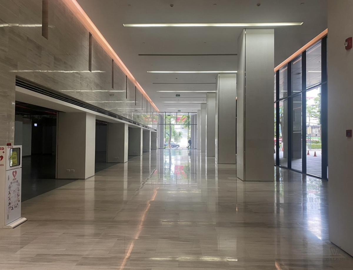 For RentRetail SpaceWitthayu, Chidlom, Langsuan, Ploenchit : Rental of the mezzanine business (M) size 401.54 square meters, Wireless Road, near Ban Park, Nai Lert, BDMS, Embassy, ​​Chidlom, Lang Suan, Phetchaburi Road