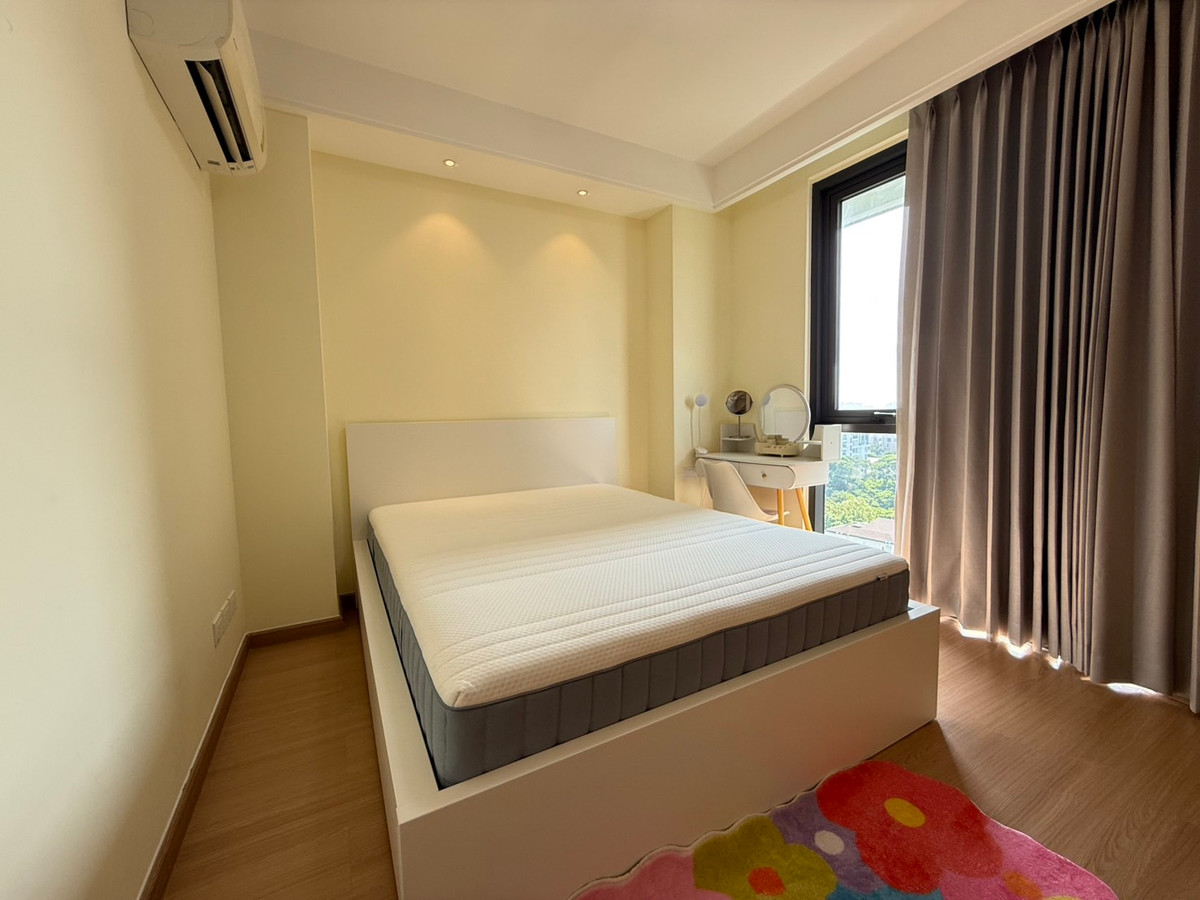 For rent: Regal sathorn condo, next to Narathiwat Ratchanakarin Road, near BTS Chong Nonsi & BRT Chan Road --- 1 large bedroom---- Loading...