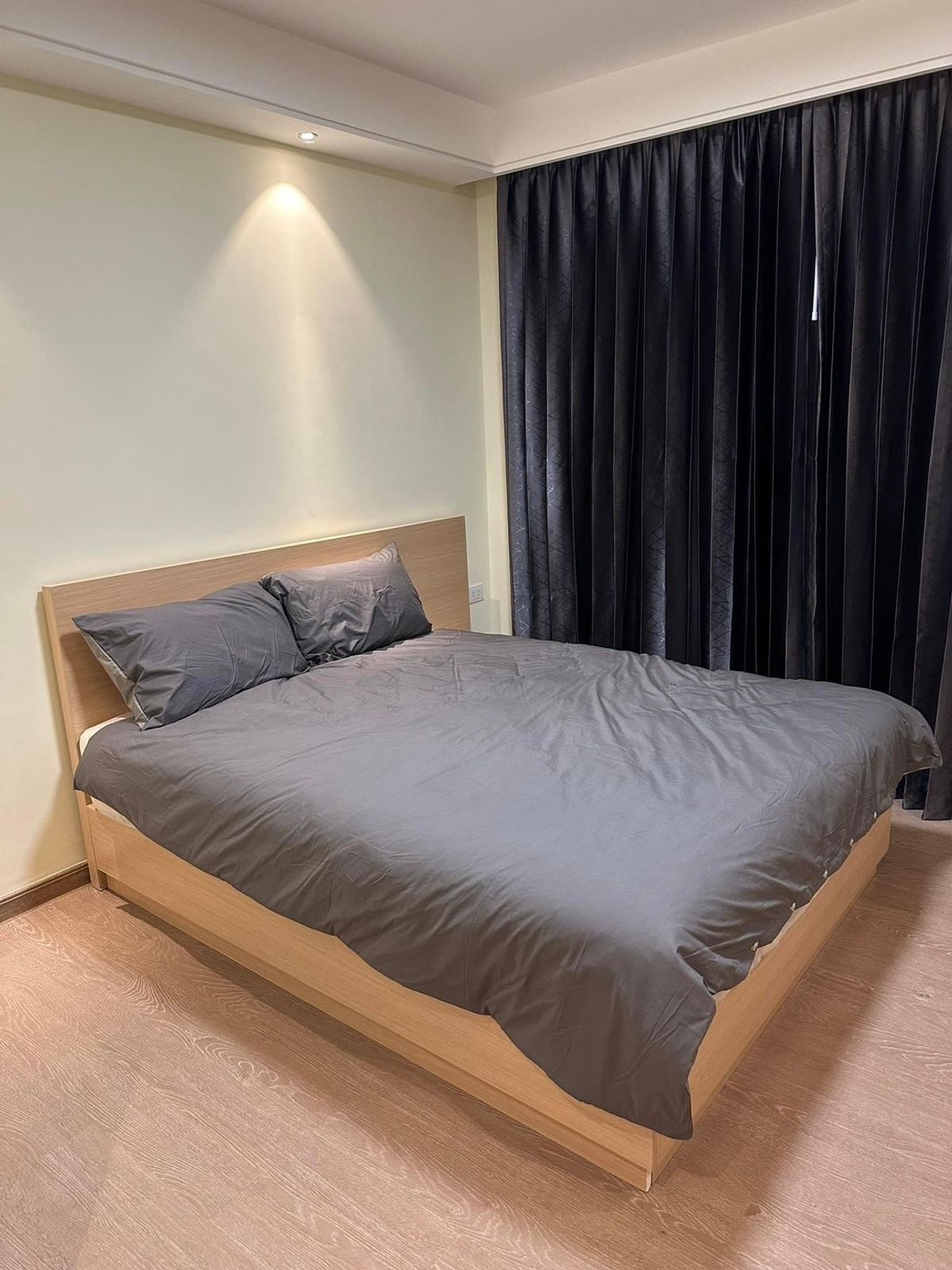 For RentCondoSathorn, Narathiwat : Rent Regal Condo on the Narathiwat Rajanagarindra Road, near BTS Chong Nonsi & Amp; BRT Chan Road