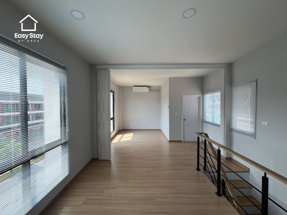 For RentShop HousePathum Thani,Rangsit, Thammasat : 📢 For rent: 3.5-storey commercial building, Sena Avenue 2 project, Rangsit-Khlong 1 (corner plot) 🏙️