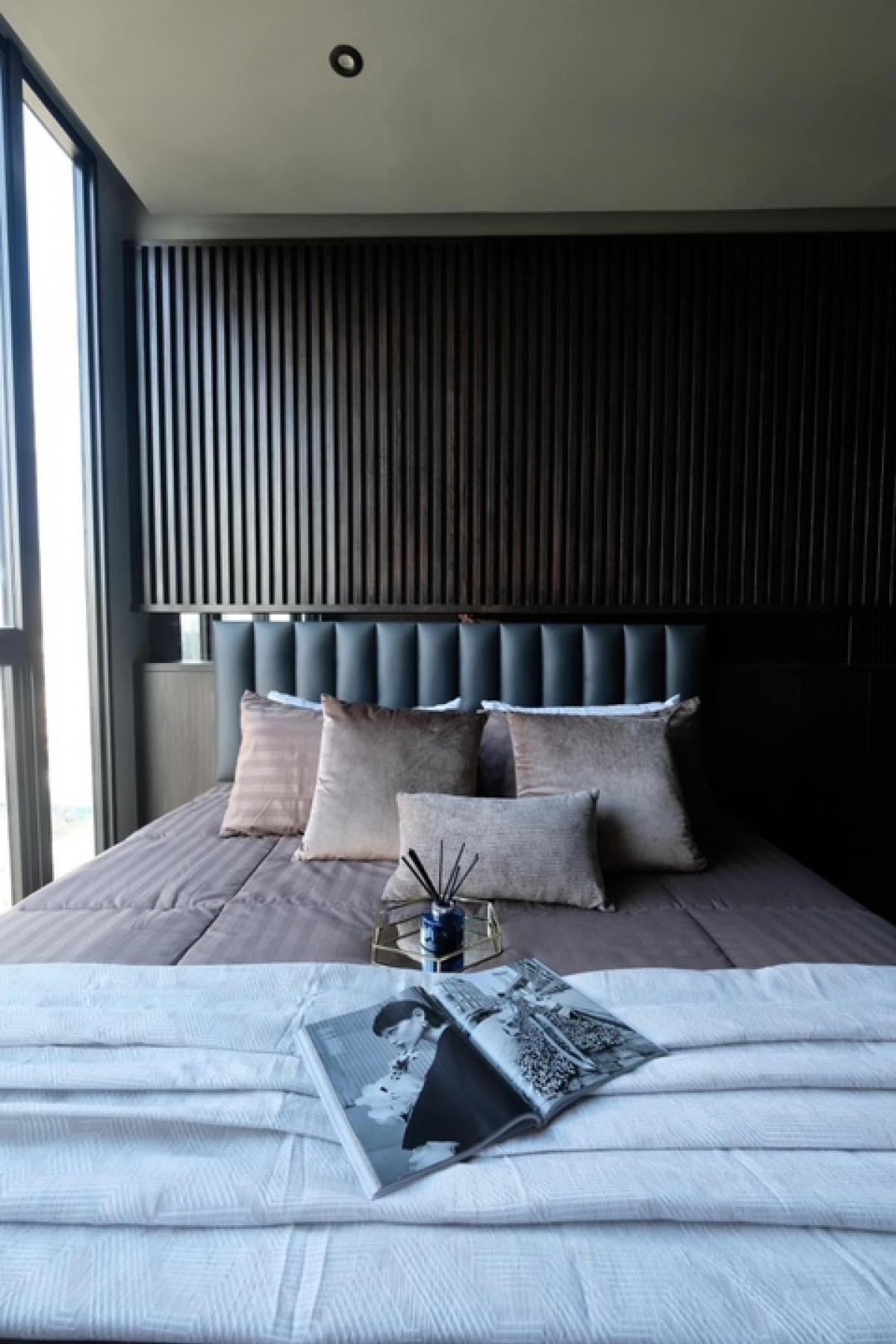 ขายคอนโดพระราม 9 เพชรบุรีตัดใหม่ RCA : 📢👇Hurry grab as price discount from 13 mb, brand new unit, good location near Central Rama 9, good price and worth for living or investing, corner unit, fully furnished