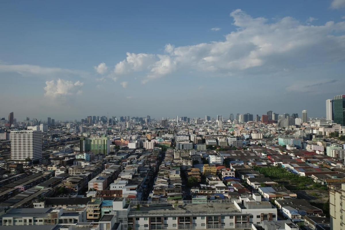 ขายคอนโดพระราม 9 เพชรบุรีตัดใหม่ RCA : 📢👇Hurry grab as price discount from 13 mb, brand new unit, good location near Central Rama 9, good price and worth for living or investing, corner unit, fully furnished