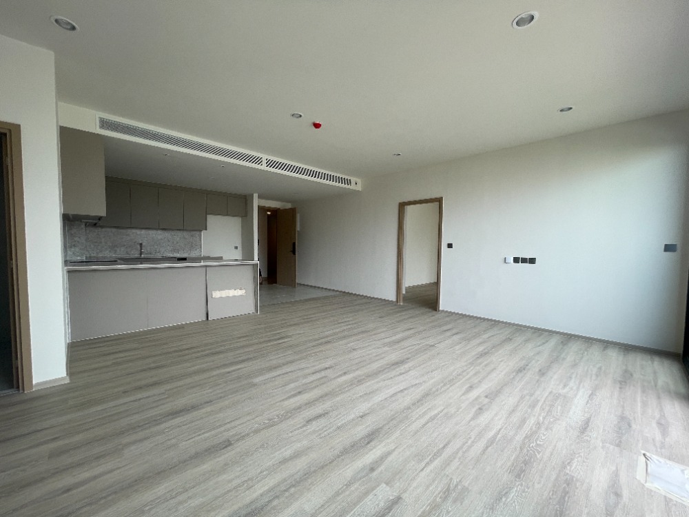 For SaleCondo : 3 bedrooms 3 bathrooms 137.24 Sq.M. at Pynn Soonvijai (Cat allowed condo)