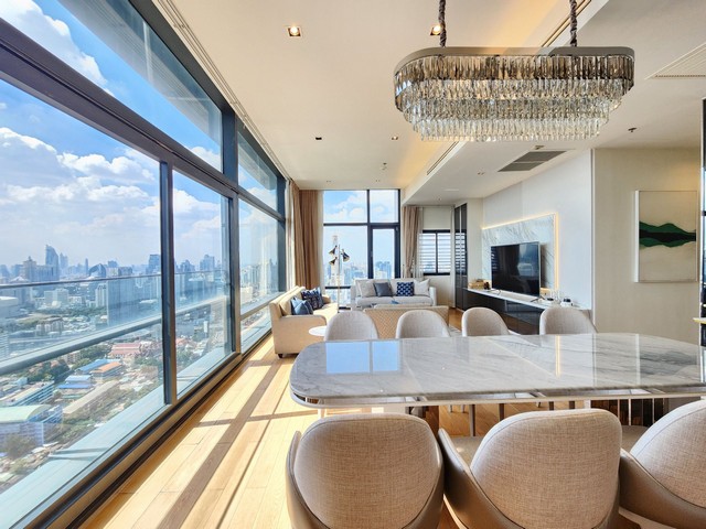 ให้เช่าคอนโดพระราม 9 เพชรบุรีตัดใหม่ RCA : Circle Living Prototype For Rent Fully Furnished Residence next to Makkasan Airport Link