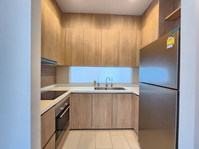 ให้เช่าคอนโดพระราม 9 เพชรบุรีตัดใหม่ RCA : Circle Living Prototype For Rent Fully Furnished Residence next to Makkasan Airport Link