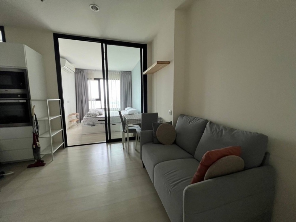 For SaleCondoRama9, Petchburi, RCA : For sale urgently Life Asoke Life Asoke 1 bedroom 1 bathroom 35 square meters