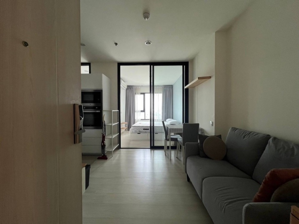 For SaleCondoRama9, Petchburi, RCA : For sale urgently Life Asoke Life Asoke 1 bedroom 1 bathroom 35 square meters