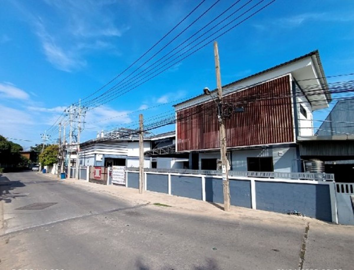 ให้เช่าโกดังพระราม 2 บางขุนเทียน : โทร. 081-632-0632 ให้เช่าโกดัง โรงงาน พร้อมสำนักงาน / พระราม 2 ซอยบางกระดี่ เข้าซอยไม่ลึก พื้นที่ใช้สอย 850 ตารางเมตร / ทำเลดี / รถสิบล้อ เทรลเลอร์ ตู้สั้น เข้าออกได้