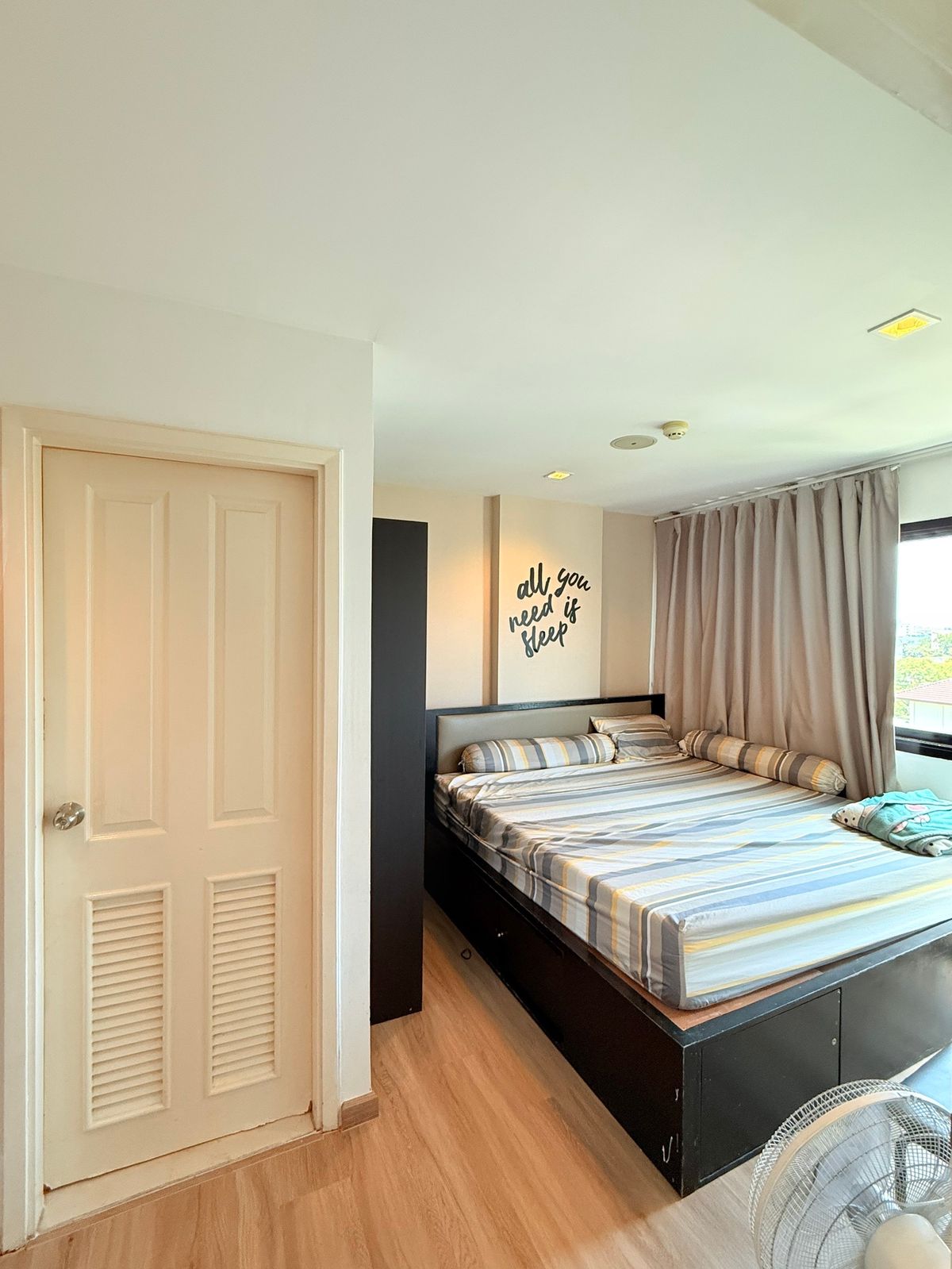 For RentCondoOnnut, Udomsuk : ✨B Republic sukhumvit 101-1 (Condo B Republic Sukhumvit 101/1) for urgent rent!! Ready to move in on 4 Oct. Convenient transportation, near BTS Punnawithi, BTS Udomsuk