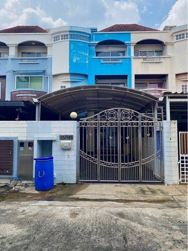 For RentTownhomeBangna, Bearing, Lasalle : ⚡ For rent, 3-storey townhouse, Happyland Ville Village, Soi Lasalle 32, near BTS, size 36 sq m. ⚡