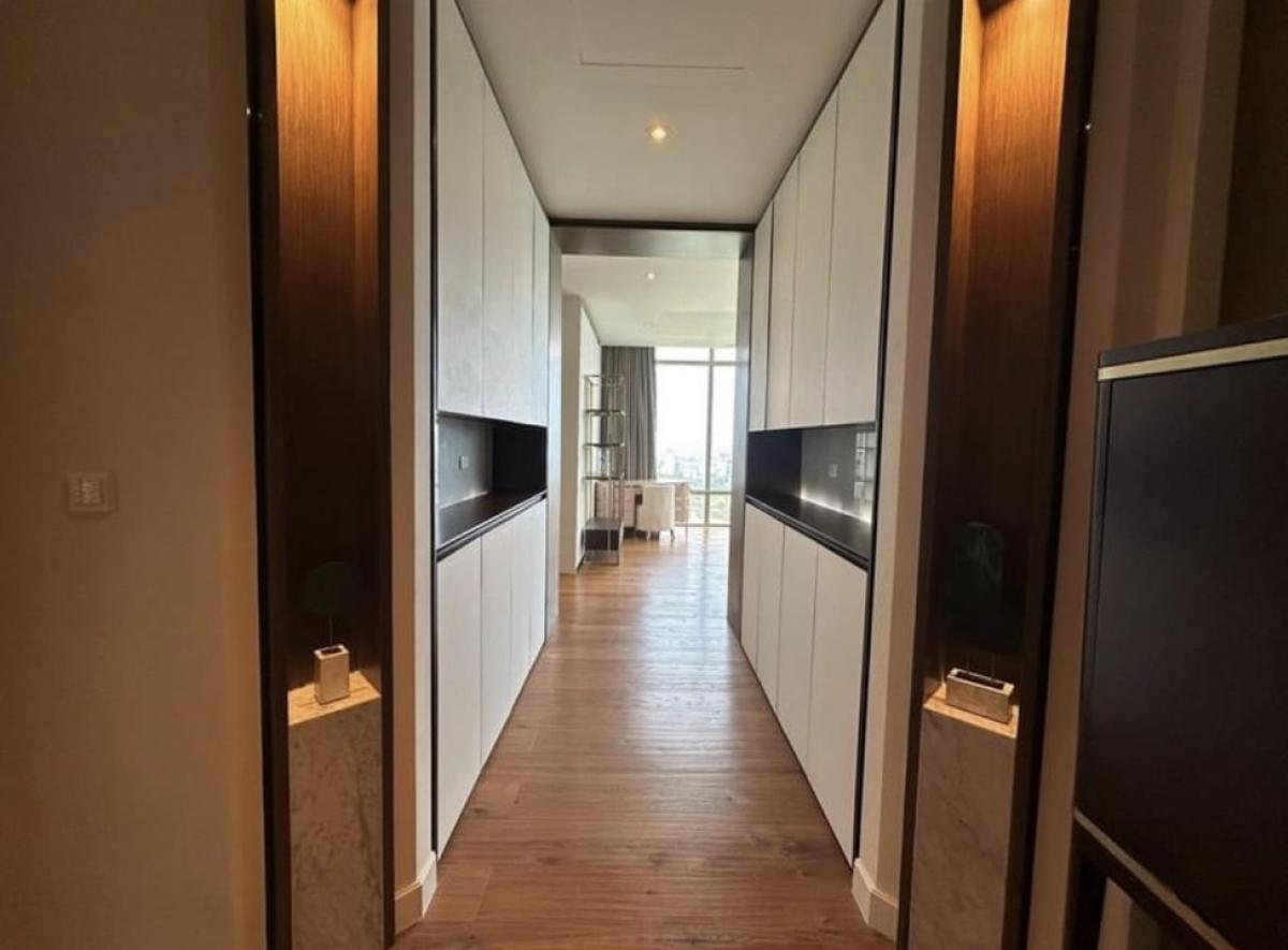 For SaleCondoWitthayu, Chidlom, Langsuan, Ploenchit : Condo for sale 185 Rajadamri. 3 bed 4 bath size 386.56 Sq.m price 147.5 MB.