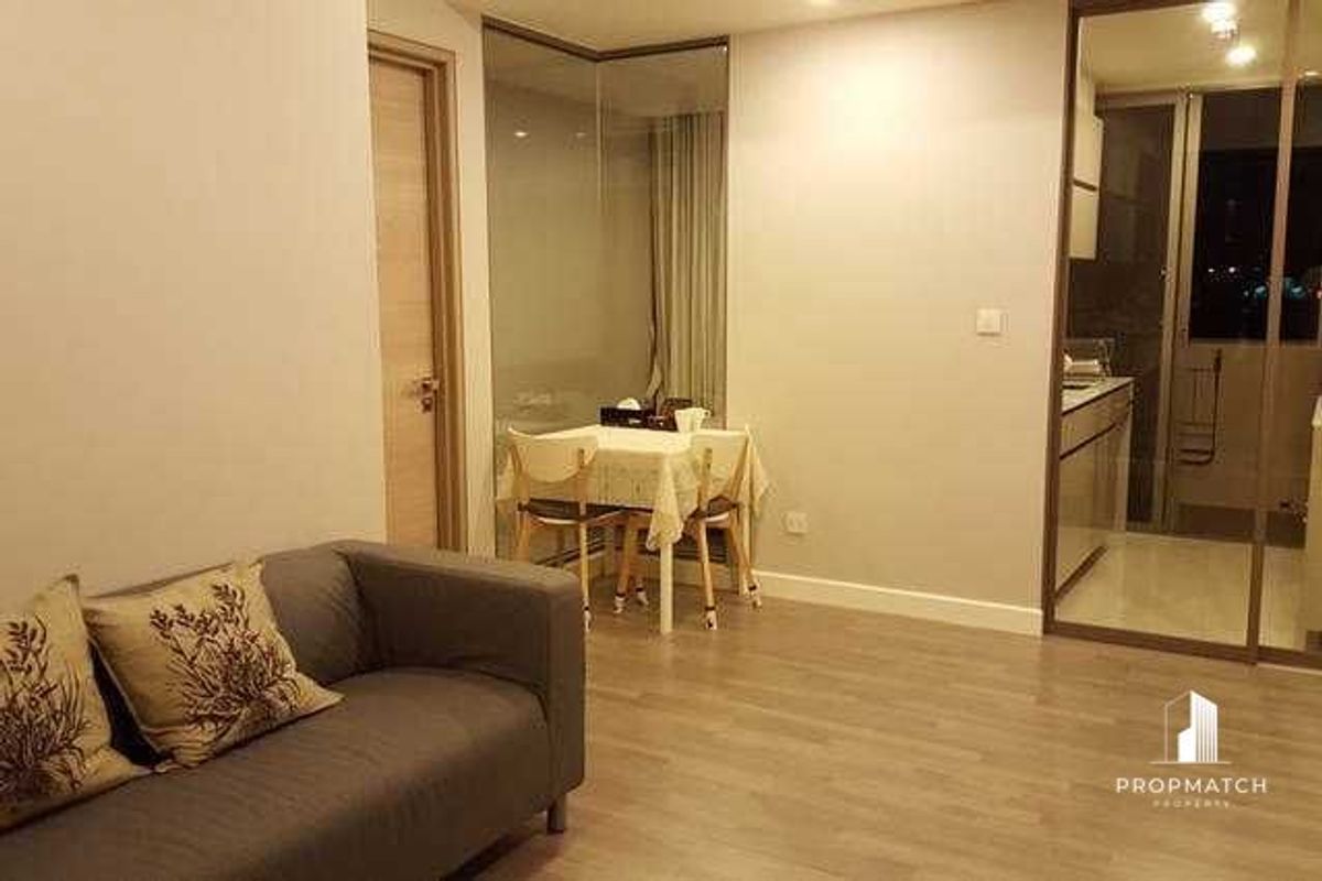 ขายคอนโดสยาม จุฬา สามย่าน : ✨Flash Deal ✨The Room Rama 4 ( 1 Bed 1 Bath 45 SQM.) พร้อมอยู่ ! เพียง 6,890,000 บาท Tel.0981315848 @propmatch