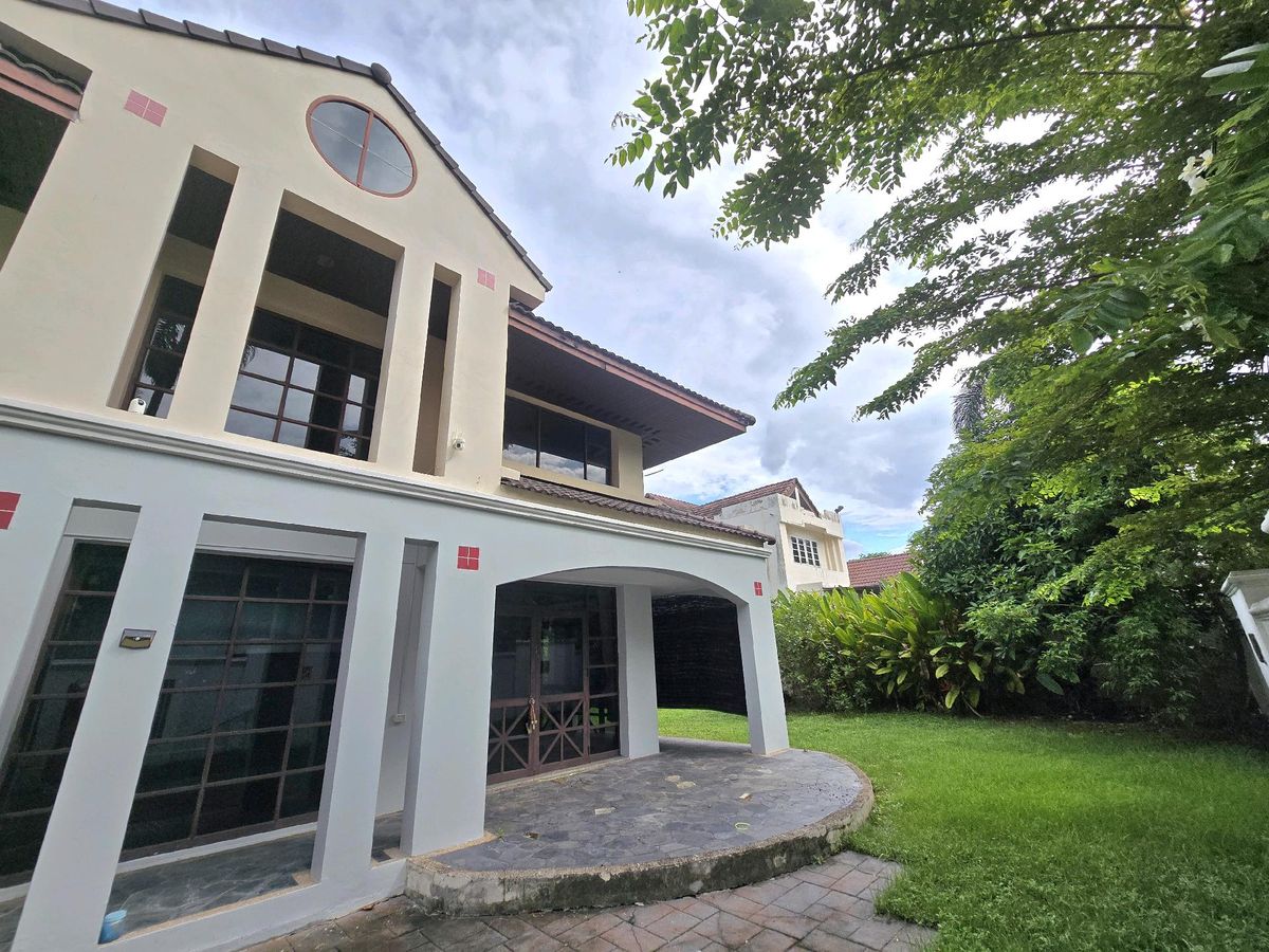 ให้เช่าบ้านพัฒนาการ ศรีนครินทร์ : ให้เช่า บ้านเดี่ยว2ชั้น 150ตรว. อยู่ถ.พัฒนาการ69 ใกล้ซีคอนสแควร์ พาราไดซ์พาร์ค