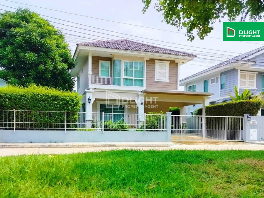 For SaleHouseSamut Prakan,Samrong : Village House Bangna 60 sq.w. 3 bedrooms, 2 bathrooms, price 6.35 million baht, lake view, built-in furniture throughout the house, complete electrical appliances