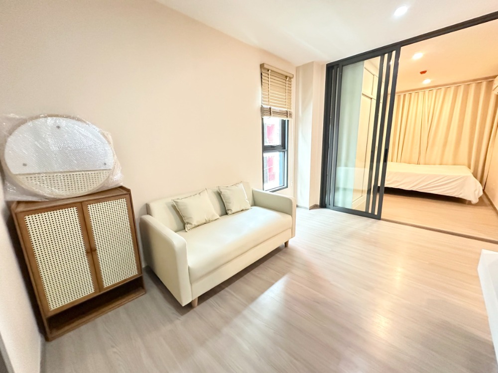 ให้เช่าคอนโดเกษตรศาสตร์ รัชโยธิน : ให้เช่า Aspire Ratchayothin 1 ห้องนอน บีทีเอสรัชโยธิน 350 ม. มีรถรับส่งฟรี ของครบ ติด7-11 ของกินเพียบ หาง่าย**LINE ID : @751paggb / TEL: 086-3649888