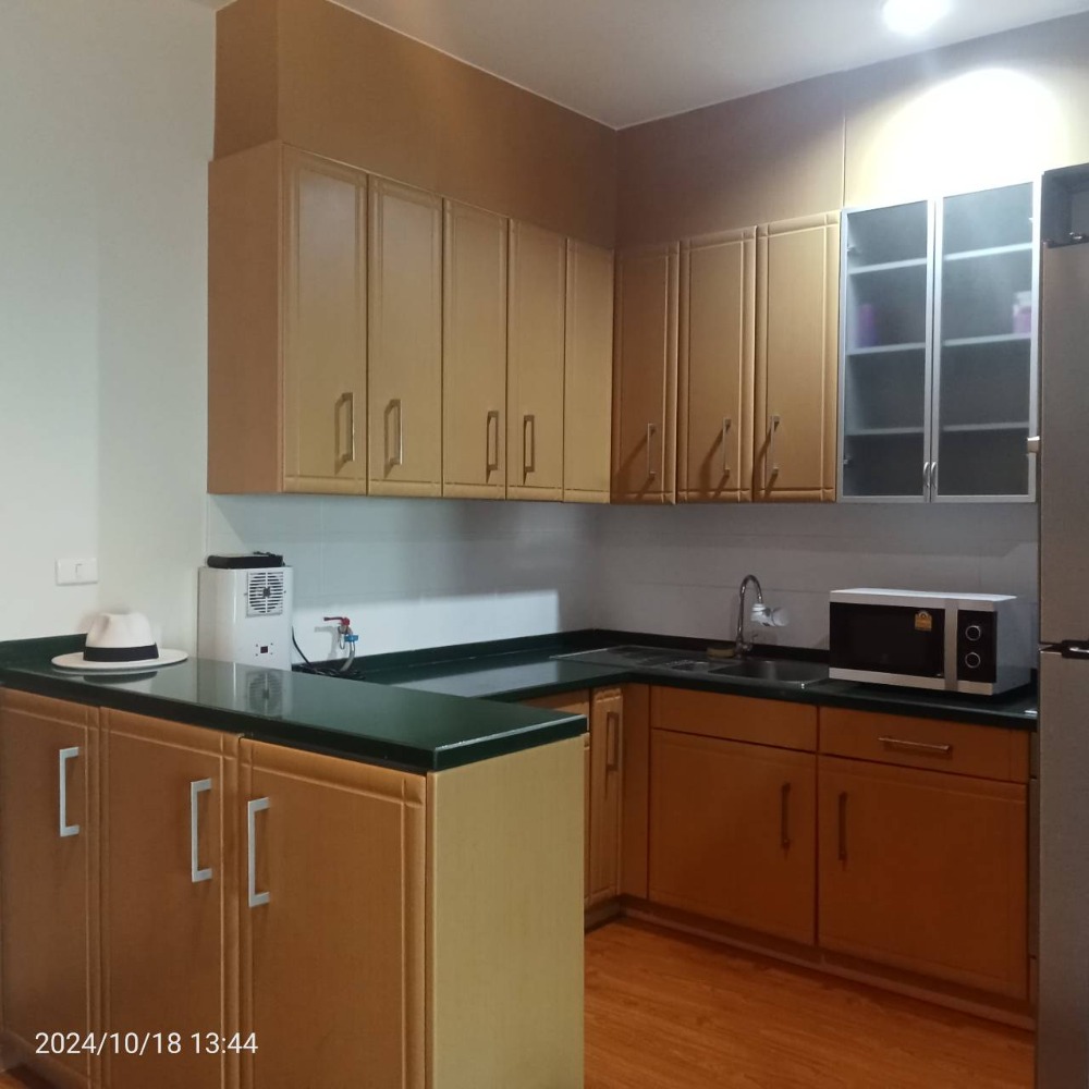 For RentCondoSukhumvit, Asoke, Thonglor : Citi Smart Sukhumvit 18 Condominium Luxury 3 Bedrooms for Rent
