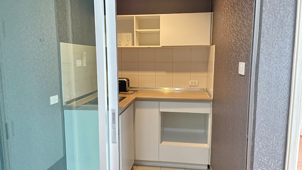 For RentCondoRattanathibet, Sanambinna : For rent: Lumpini Park Rattanathibet, large size, corner room, Building A