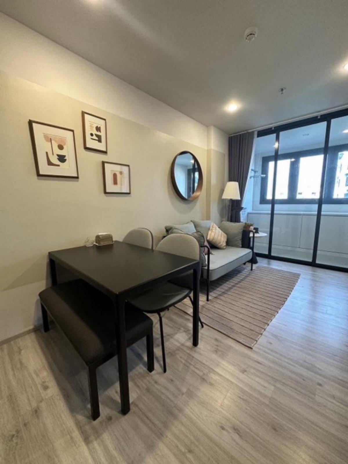 For RentCondoRatchadapisek, Huaikwang, Suttisan : Xt huaikhwang / 35 sqm./ 6 fl./ 23,000