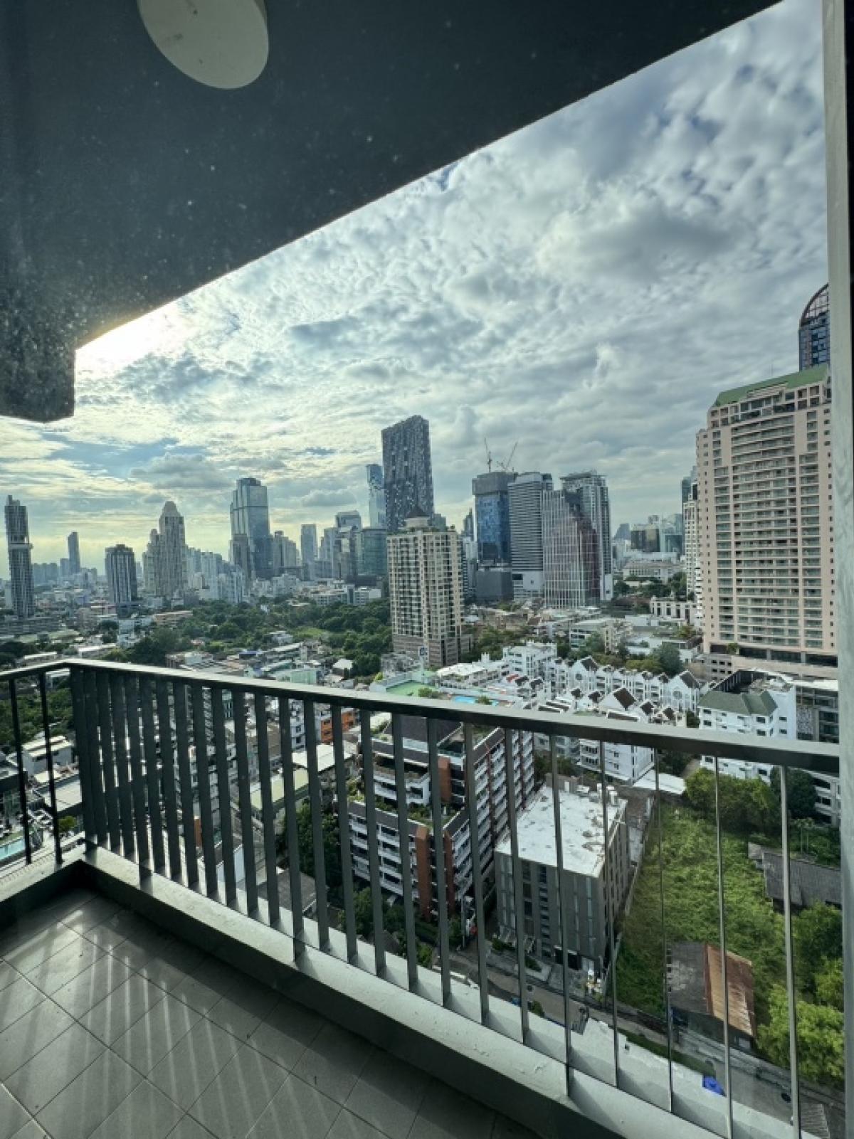 For RentCondoSathorn, Narathiwat : For Rent // The seed mingle sathorn-suanplu// 32,000 Baht/month