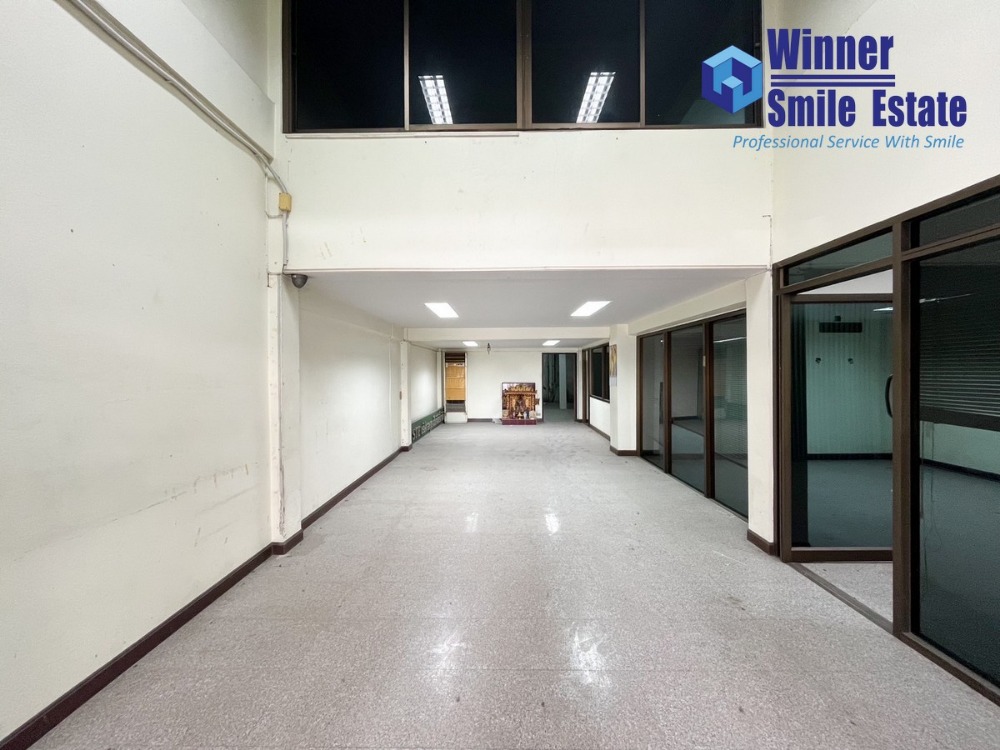 For RentShop HouseRamkhamhaeng, Hua Mak : For rent, 4-storey commercial building, 2 units connected, Soi Ramkhamhaeng 68, Ramkhamhaeng Road, usable area 400 sq.m.