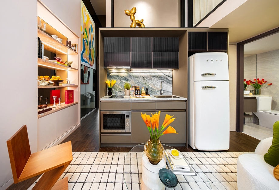 ขายคอนโดราชเทวี พญาไท : SHUSH ราชเทวี คอนโดห้องฝ้าเพดานสูง ทำเลใจกลางเมือง ใกล้ BTS ราชเทวี 140 เมตร / BTS พญาไท 250 เมตร