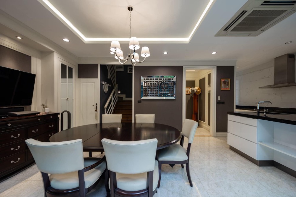 For SaleTownhomeOnnut, Udomsuk : Urgent sale, townhouse near BTS Ekkamai! Residence Sukhumvit 65, selling price only 24 million.