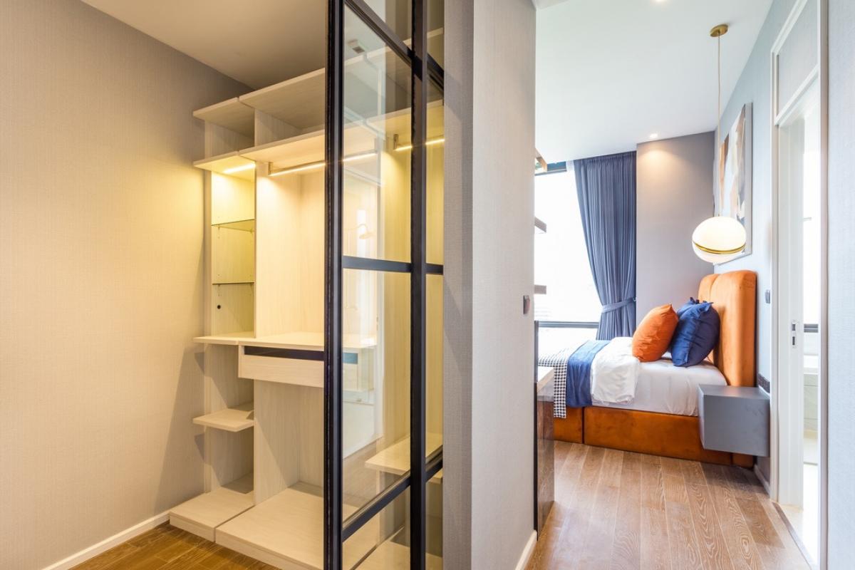 ขายคอนโดวิทยุ ชิดลม หลังสวน : ขายคอนโด Muniq Langsuan ขนาด 96 Sq.m 2 bed 2 bath ราคา 35.9 MB ติดต่อ086-795-9997(จิม) (Rent : 130,000/M)