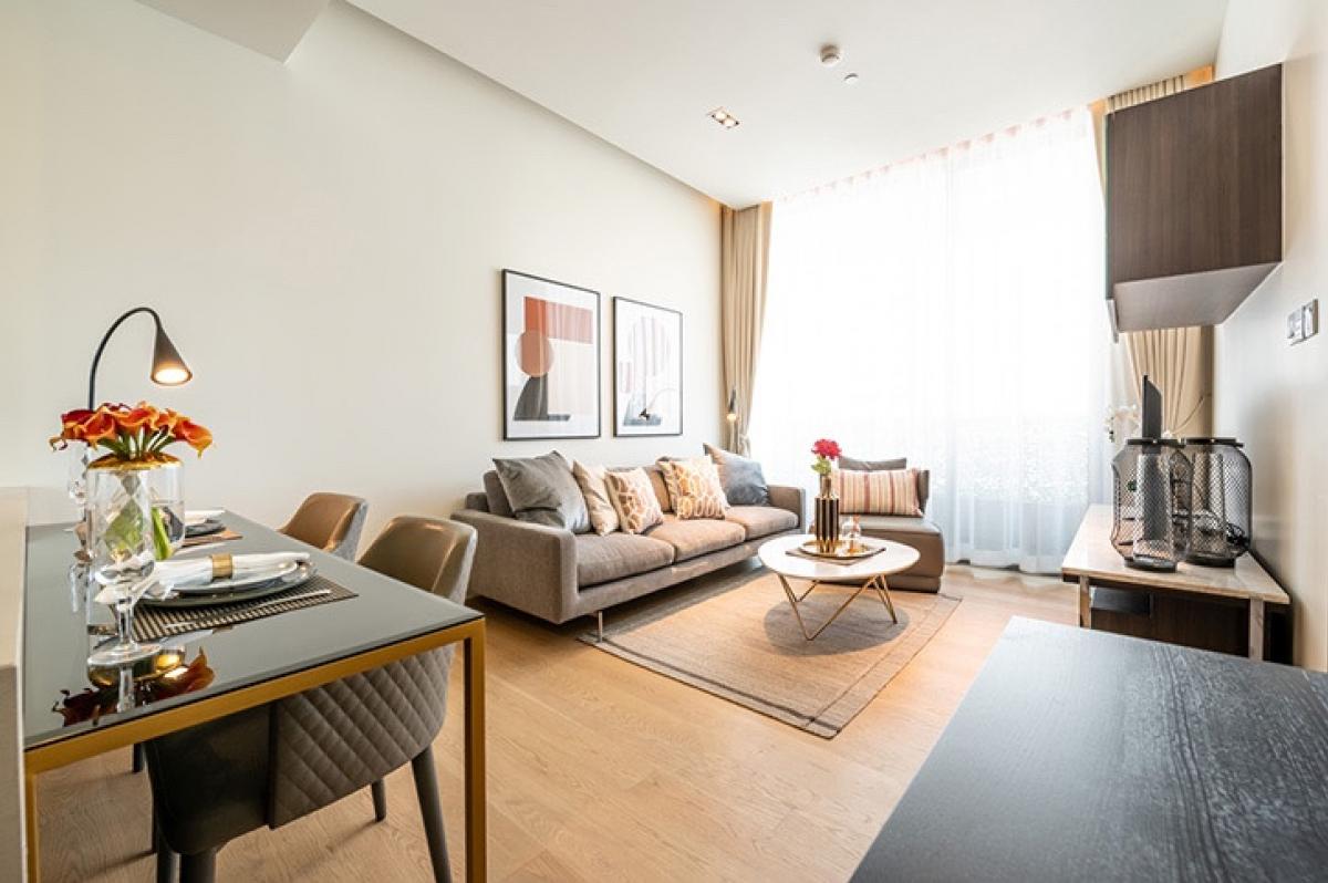 For SaleCondoSilom, Saladaeng, Bangrak : Condo for sale Saladaeng One size 50.63 Sq.m 1 bed 1 bath price 21 MB. Contact 086-795-9997 (Jim)