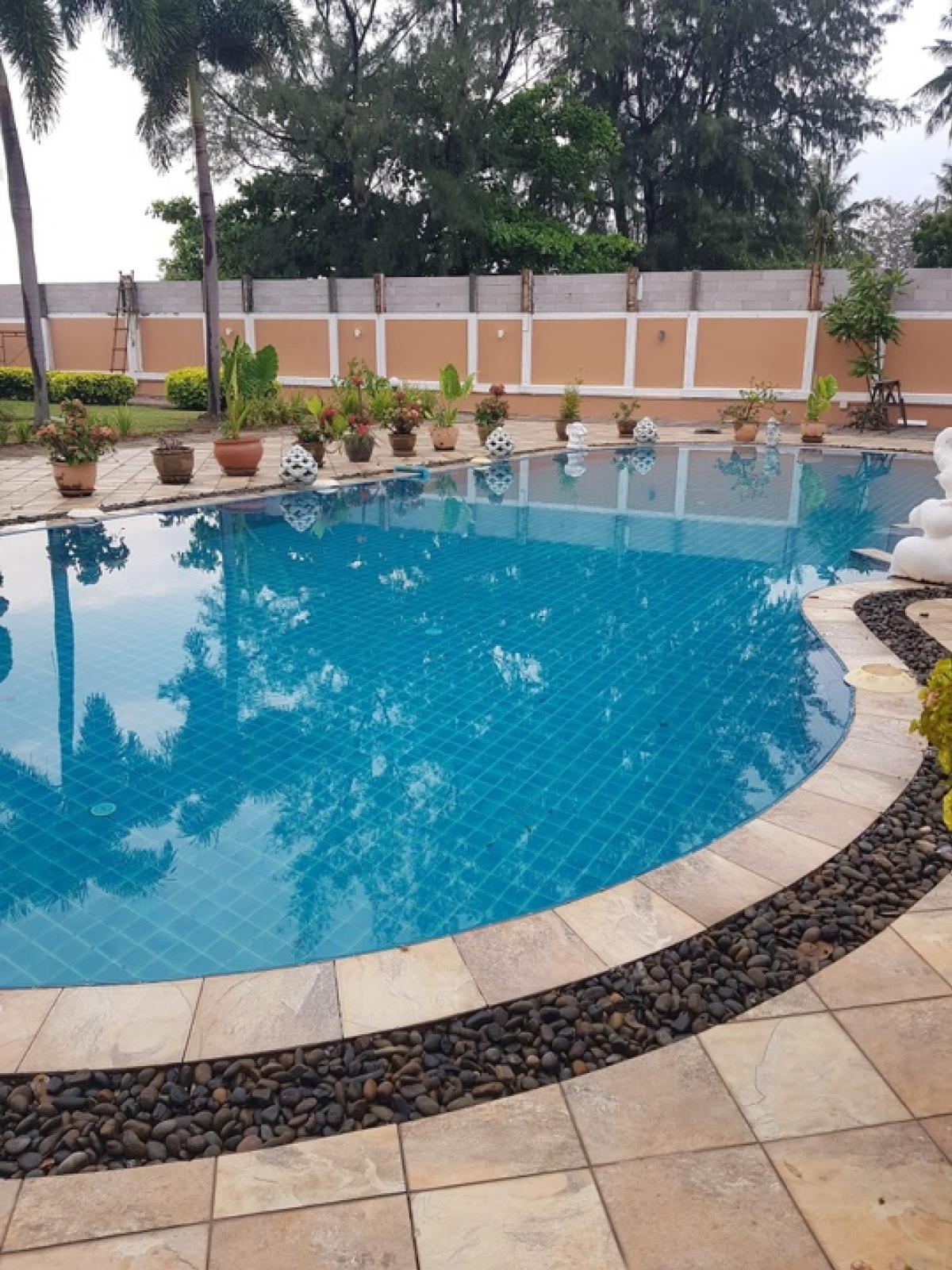 ขายบ้านพัทยา บางแสน ชลบุรี สัตหีบ : ขายบ้านเดี่ยว 2 ชั้นติดทะเล พัทยา