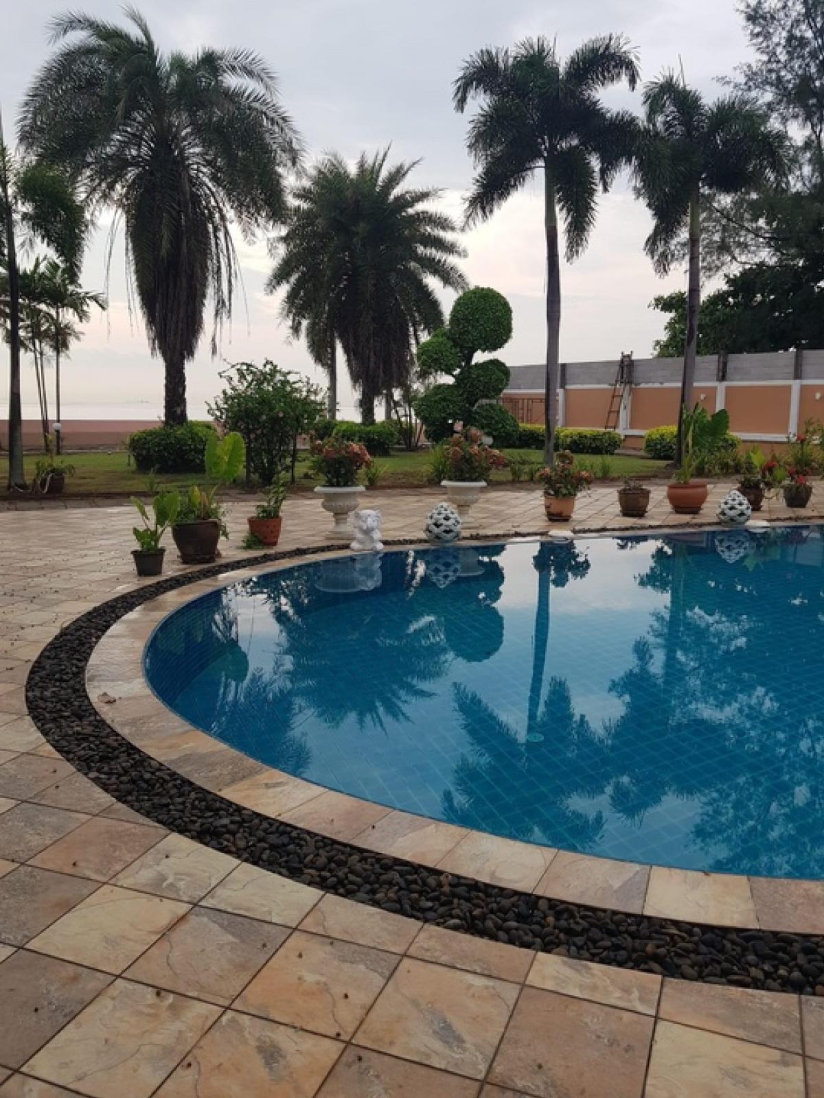 ขายบ้านพัทยา บางแสน ชลบุรี สัตหีบ : ขายบ้านเดี่ยว 2 ชั้นติดทะเล พัทยา