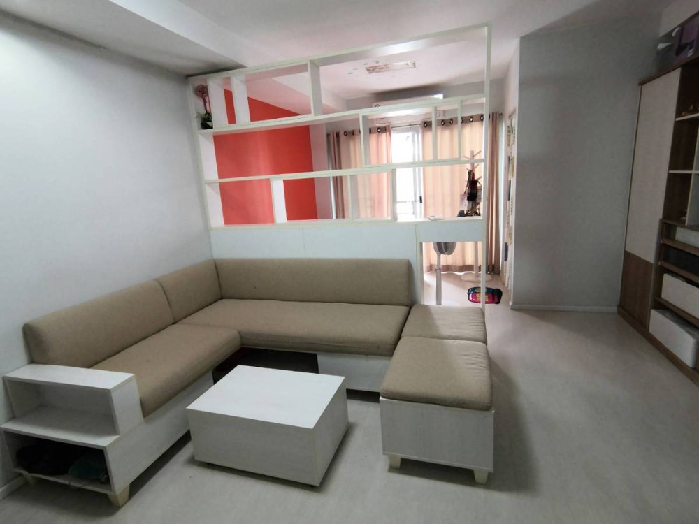For RentCondoOnnut, Udomsuk : 🩷🌈For rent🧸🌳the log3 🌷🧸Size 28 sq m. Studio room, 1 bathroom, Building T, 6th floor, city view 🪧Price 6,500 baht🏷(Ready to move in mid-October, accept reservations first)