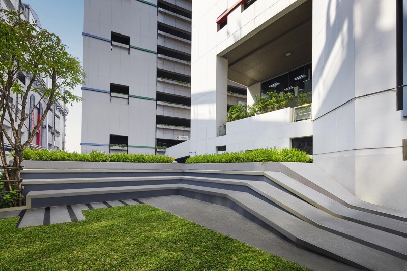 For RentOfficeBangna, Bearing, Lasalle : Office space for rent, on Bangna-Trad Road, Interlink Tower Building, Bangna, area 143.95 sq m., rental fee 86,370 baht*/month (600 baht per sq m.)