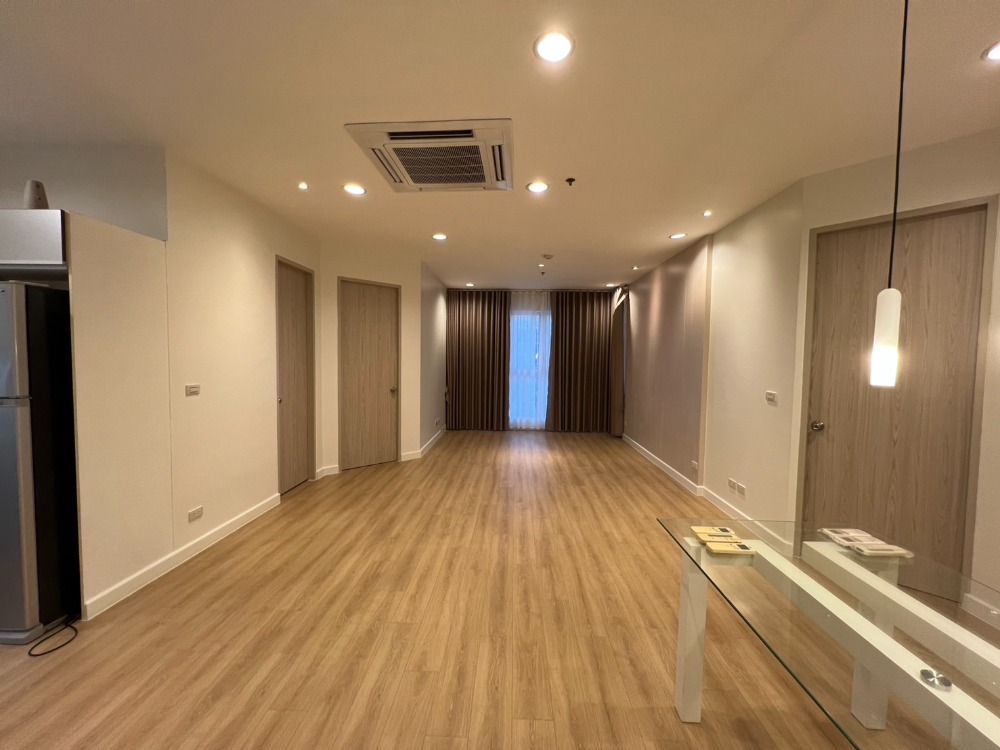 For RentCondoSukhumvit, Asoke, Thonglor : Citi Smart Sukhumvit 18 Condominium Luxury 3 Bedrooms for Rent