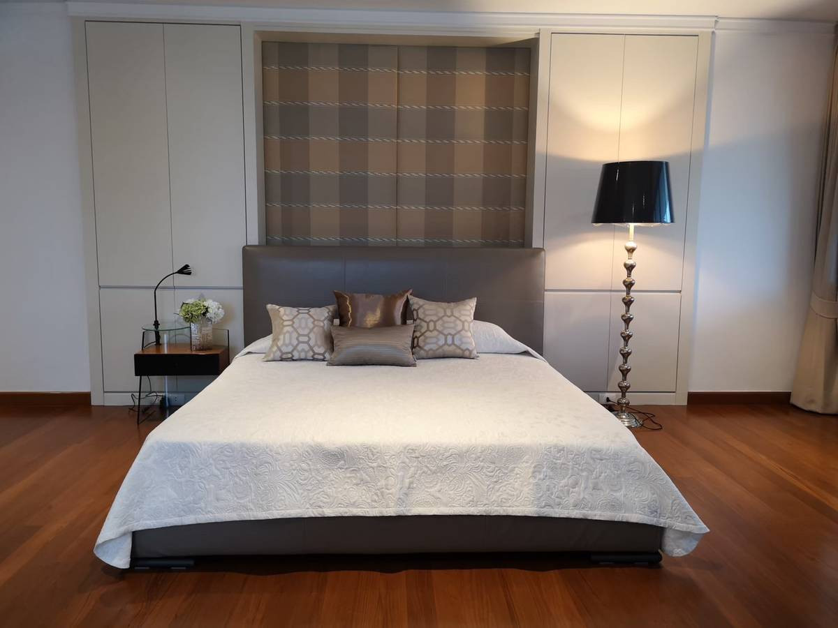 ให้เช่าคอนโดคลองเตย กล้วยน้ำไท : • 𝐑𝐄𝐍𝐓 • 𝐓𝐨𝐰𝐞𝐫 𝐏𝐚𝐫𝐤 • 𝟑 𝐁𝐞𝐝+𝟏 𝐌𝐚𝐢𝐝 𝐫𝐨𝐨𝐦  • 281 𝐒𝐪𝐦. • 100,000 •  𝐑𝐞𝐧𝐨𝐯𝐚𝐭𝐞𝐝 / 𝐋𝐚𝐫𝐠𝐞 𝐫𝐨𝐨𝐦  𝐋𝐢𝐧𝐞 𝐈𝐃 : 𝐕𝐚𝐬𝐬𝐢𝐥𝐲