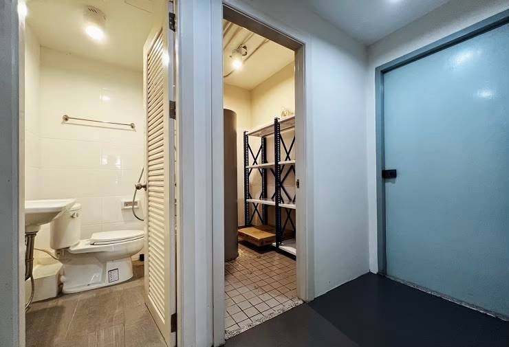 For RentCondoWitthayu, Chidlom, Langsuan, Ploenchit : • 𝐑𝐄𝐍𝐓 • 𝐀𝐥𝐥 𝐒𝐞𝐚𝐬𝐨𝐧 𝐌𝐚𝐧𝐬𝐢𝐨𝐧  • 𝟑 𝐁𝐞𝐝 • 𝟐𝟎𝟏 𝐒𝐪𝐦. • 𝟏𝟓𝟎𝟎𝟎𝟎 (𝐍𝐞𝐠𝐨𝐭𝐢𝐚𝐛𝐥𝐞)• 𝐅𝐮𝐥𝐥𝐲-𝐑𝐞𝐧𝐨𝐯𝐚𝐭𝐞𝐝  𝐋𝐢𝐧𝐞 𝐈𝐃 : 𝐕𝐚𝐬𝐬𝐢𝐥𝐲