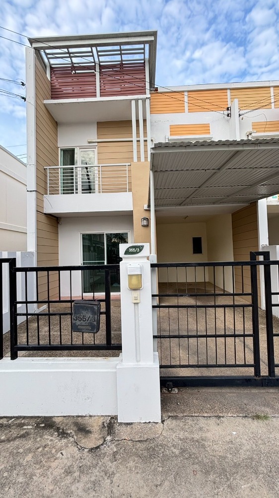 For RentTownhomeVipawadee, Don Mueang, Lak Si : Townhouse for rent, 3 bedrooms, 2 bathrooms, near Don Mueang Airport, Don Mueang BTS Station