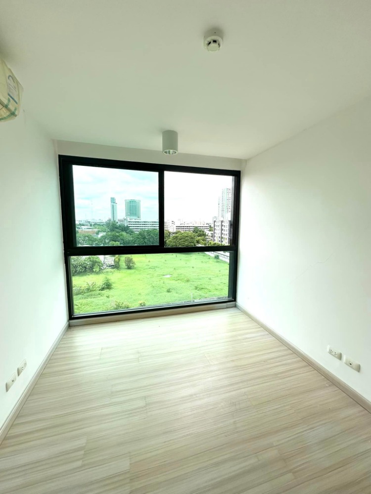 For SaleCondoKasetsart, Ratchayothin : Property code Som0763 for sale Chateau In Town Phaholyothin 32