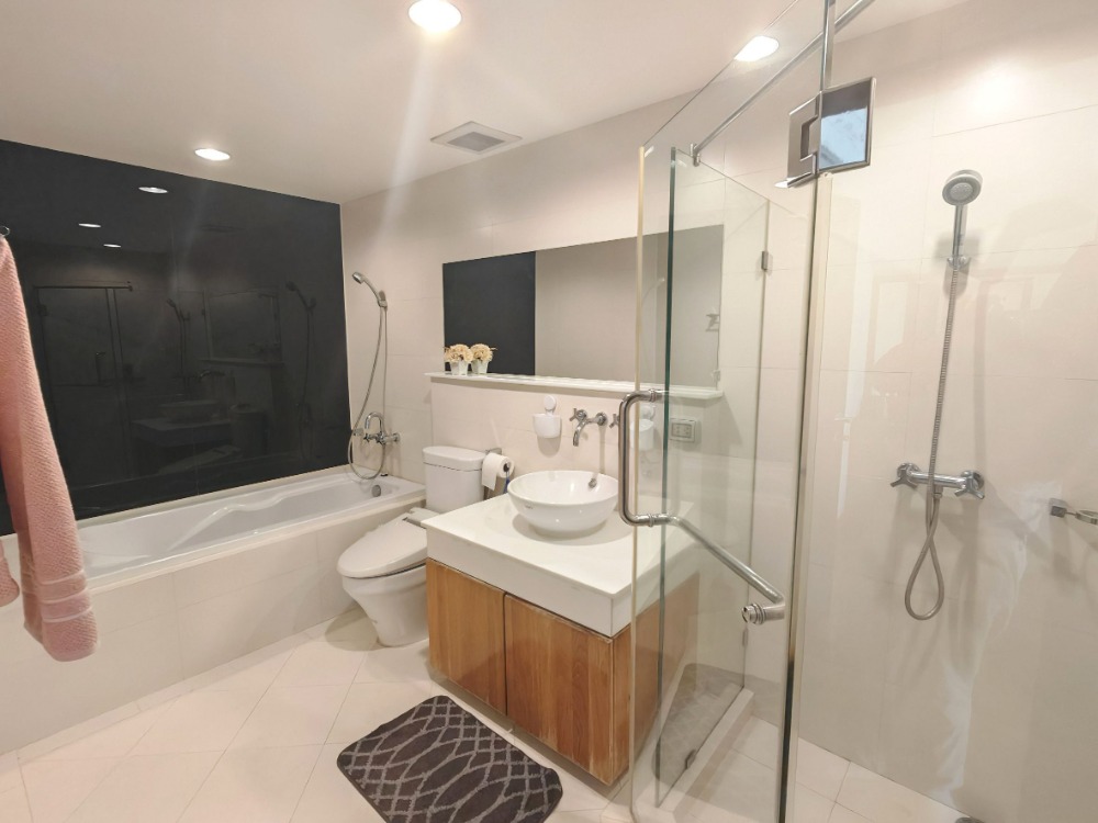 For RentCondoSukhumvit, Asoke, Thonglor : For rent condo The address 42 tower B (S15-1602)