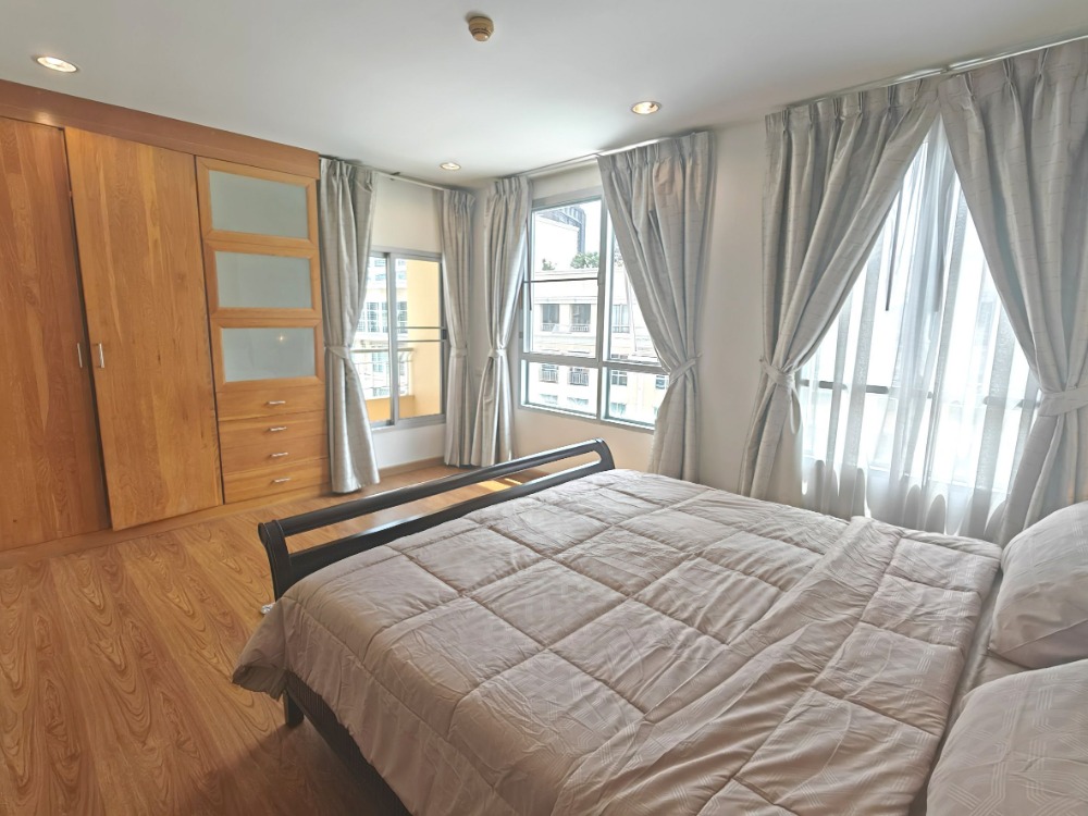 For RentCondoSukhumvit, Asoke, Thonglor : For rent condo The address 42 tower B (S15-1602)