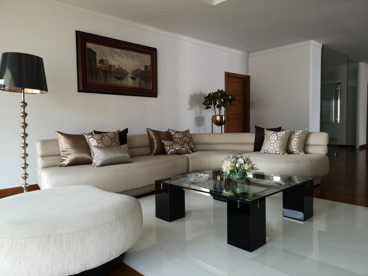 ให้เช่าคอนโดคลองเตย กล้วยน้ำไท : • 𝐑𝐄𝐍𝐓 • 𝐓𝐨𝐰𝐞𝐫 𝐏𝐚𝐫𝐤 • 𝟑 𝐁𝐞𝐝+𝟏 𝐌𝐚𝐢𝐝 𝐫𝐨𝐨𝐦  • 281 𝐒𝐪𝐦. • 100,000 •  𝐑𝐞𝐧𝐨𝐯𝐚𝐭𝐞𝐝 / 𝐋𝐚𝐫𝐠𝐞 𝐫𝐨𝐨𝐦  𝐋𝐢𝐧𝐞 𝐈𝐃 : 𝐕𝐚𝐬𝐬𝐢𝐥𝐲