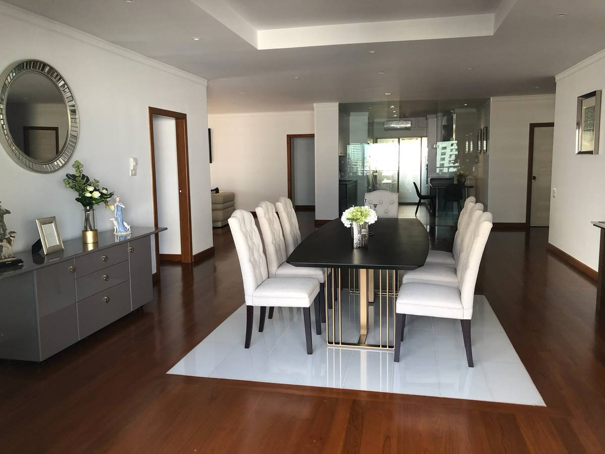 ให้เช่าคอนโดคลองเตย กล้วยน้ำไท : • 𝐑𝐄𝐍𝐓 • 𝐓𝐨𝐰𝐞𝐫 𝐏𝐚𝐫𝐤 • 𝟑 𝐁𝐞𝐝+𝟏 𝐌𝐚𝐢𝐝 𝐫𝐨𝐨𝐦  • 281 𝐒𝐪𝐦. • 100,000 •  𝐑𝐞𝐧𝐨𝐯𝐚𝐭𝐞𝐝 / 𝐋𝐚𝐫𝐠𝐞 𝐫𝐨𝐨𝐦  𝐋𝐢𝐧𝐞 𝐈𝐃 : 𝐕𝐚𝐬𝐬𝐢𝐥𝐲