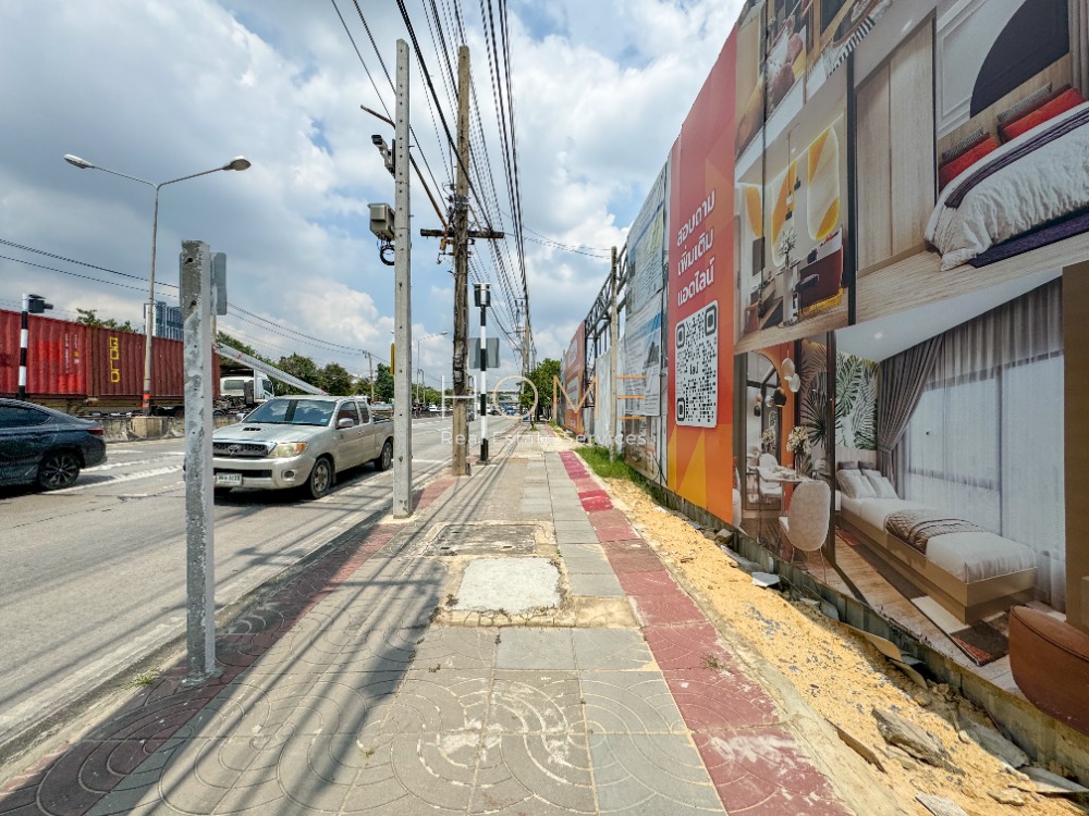 For RentLandMin Buri, Romklao : Land, Romklao, on the main road, opposite Big C Romklao / 199 square wah (for rent) COF570