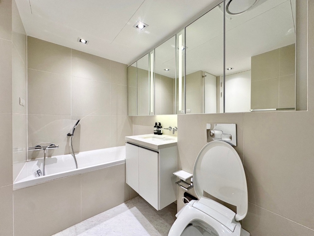 For SaleCondoSukhumvit, Asoke, Thonglor : 🐱Luxury resort-style condo, pets allowed🐶SCOPE Promsri (1 bedroom, 34 sq m.) only 7.89 MB!! Tel.0922635410 (Earth)