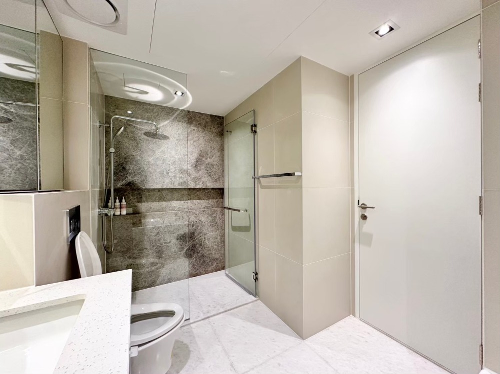 For SaleCondoSukhumvit, Asoke, Thonglor : 🐱Luxury resort-style condo, pets allowed🐶SCOPE Promsri (1 bedroom, 34 sq m.) only 7.89 MB!! Tel.0922635410 (Earth)