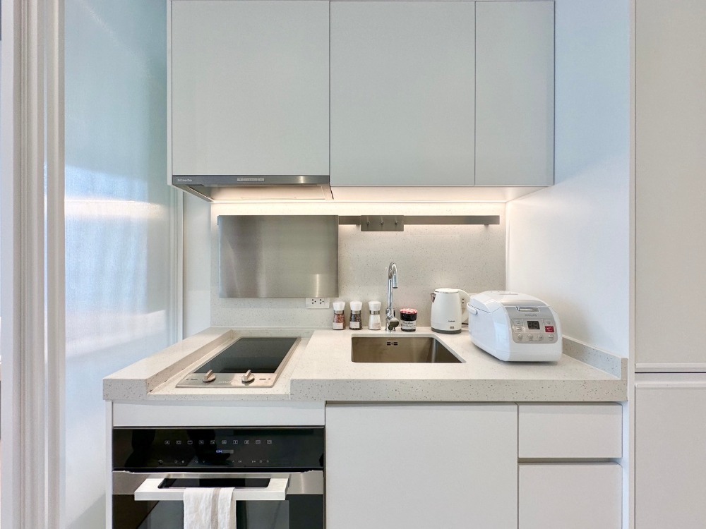 For SaleCondoSukhumvit, Asoke, Thonglor : 🐱Luxury resort-style condo, pets allowed🐶SCOPE Promsri (1 bedroom, 34 sq m.) only 7.89 MB!! Tel.0922635410 (Earth)